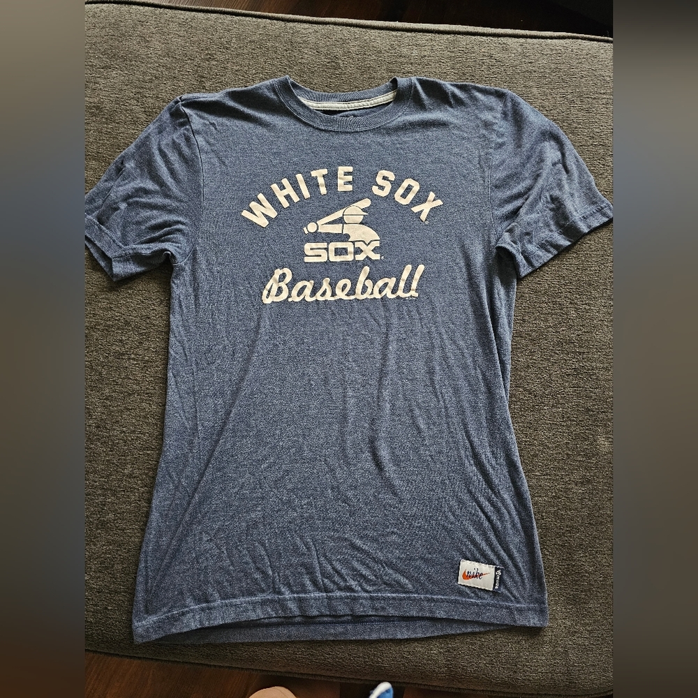 Men's Nike White Sox tshirt